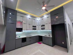 Tủ bếp nhôm cánh kính cường lực