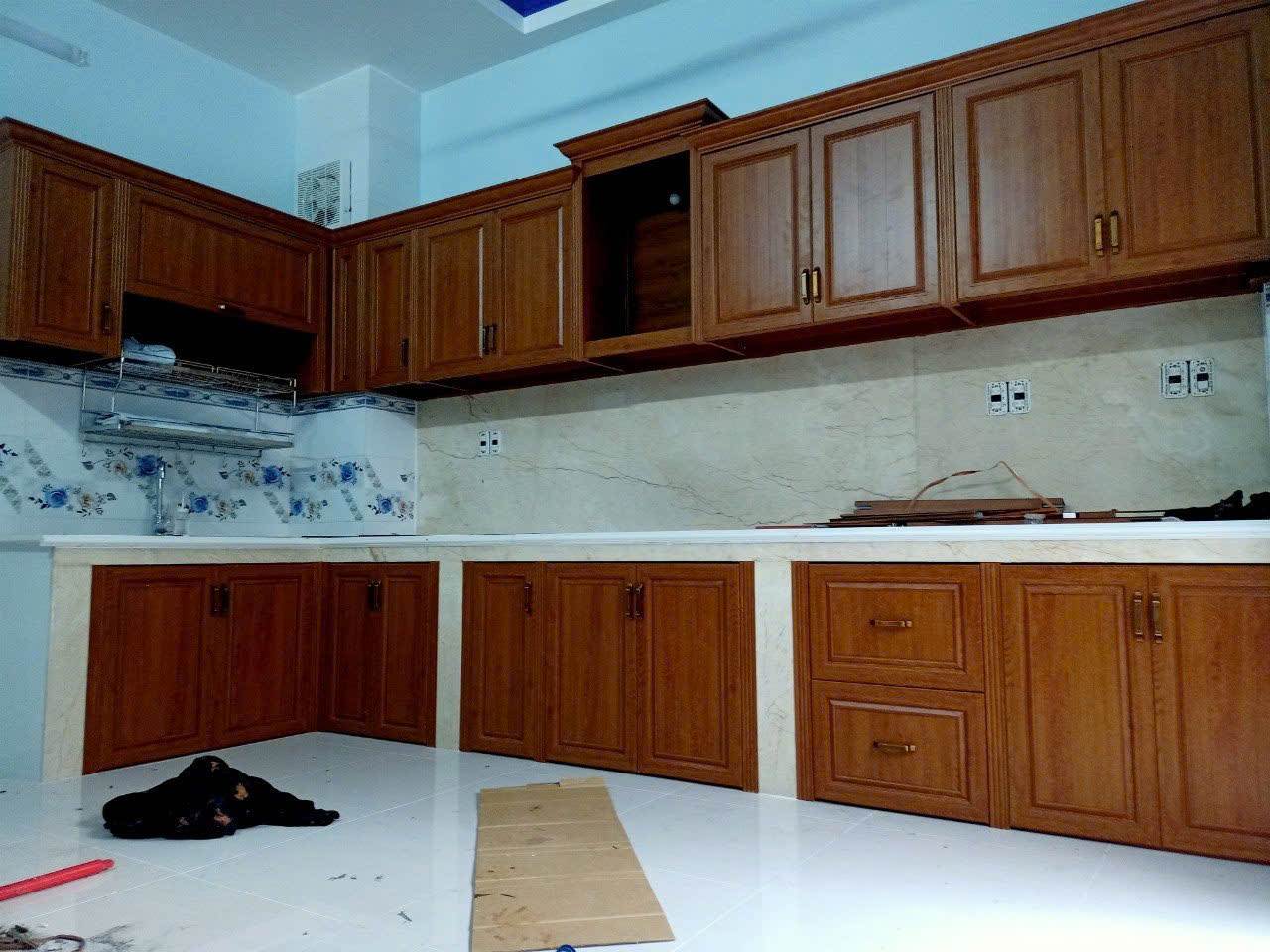 Khám Phá Các Mẫu Tủ Bếp Nhôm Kính Sáng Tạo, Độc Đáo