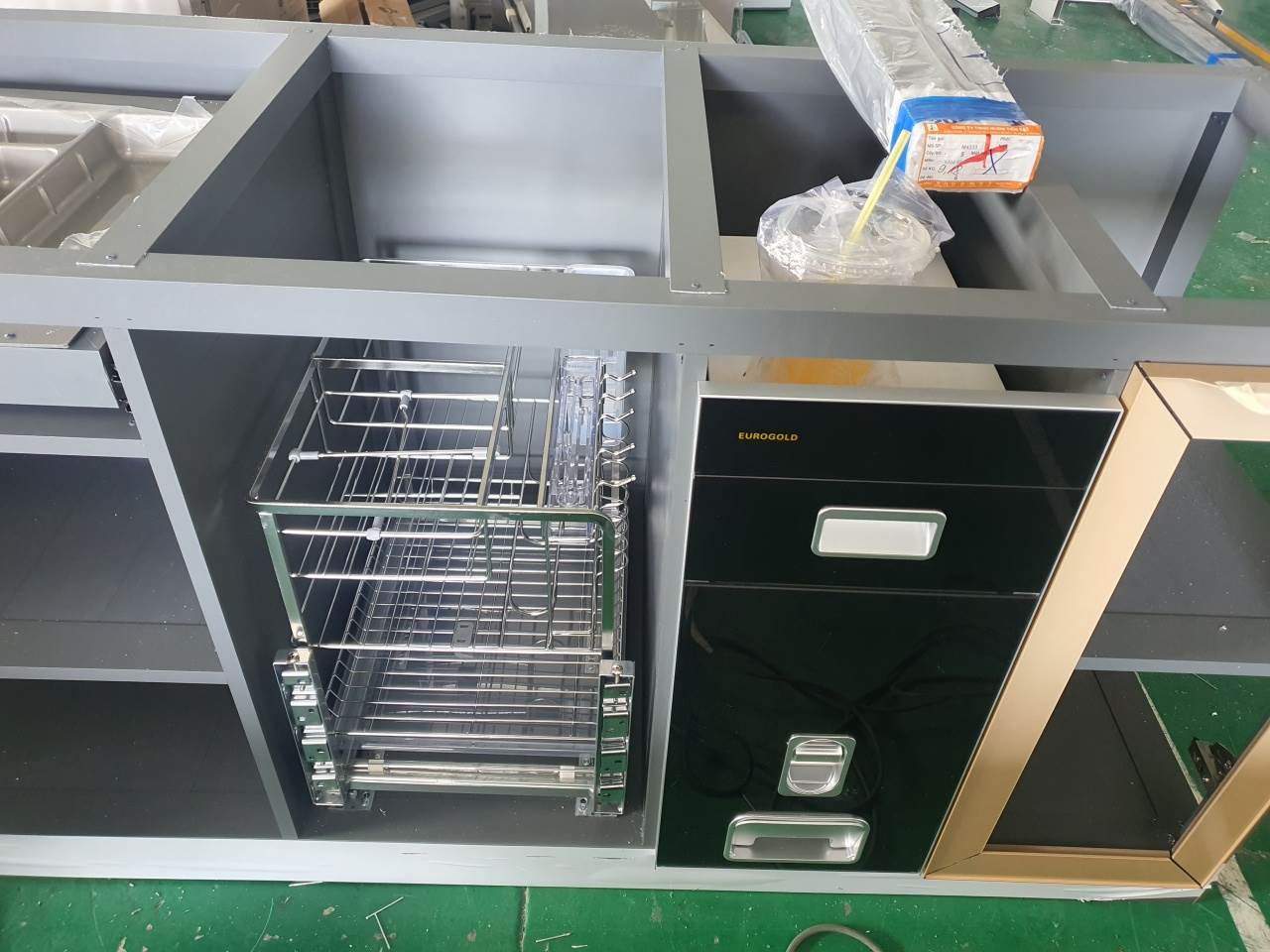 tủ bếp nhôm cao cấp