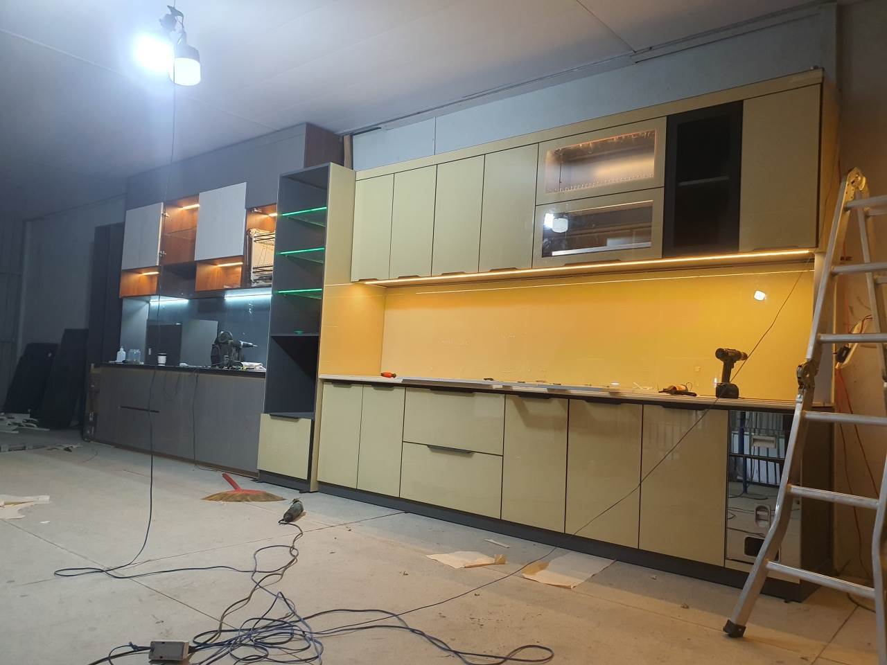 Tủ Bếp Khung Inox Cánh Nhôm