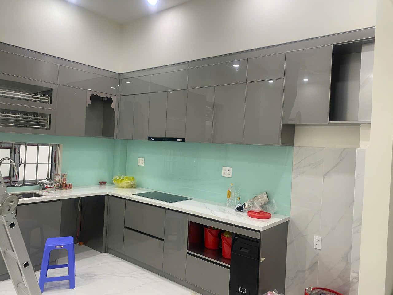 Tủ bếp inox caro chống bám vân tay