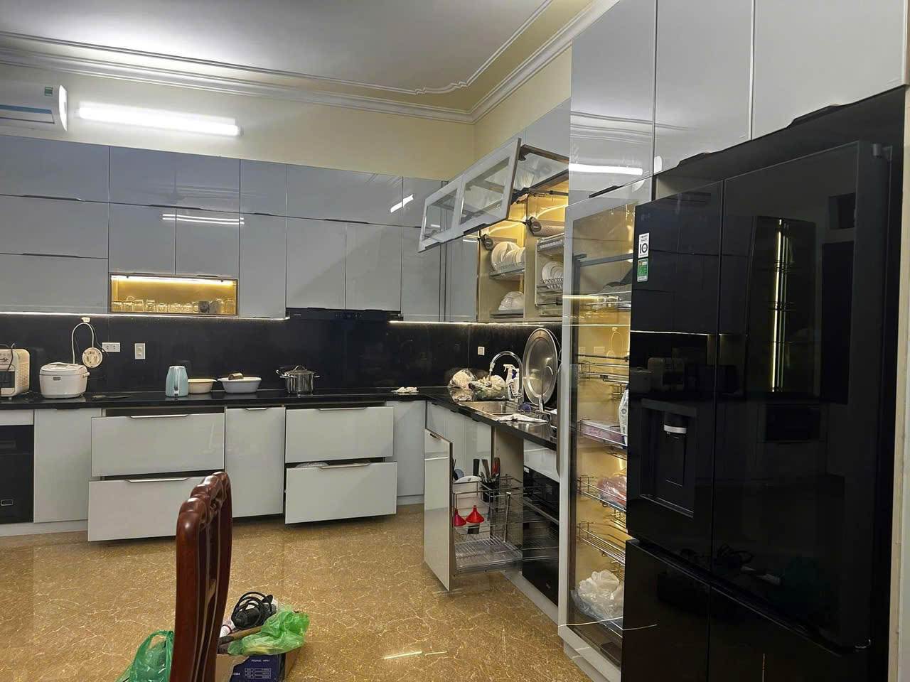 Tìm Hiểu Các Phụ Kiện Tủ Bếp Inox Cần Thiết Cho Một Bộ Tủ Bếp Hoàn Chỉnh