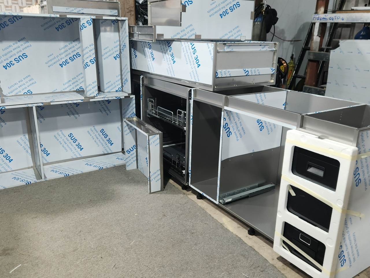 Tủ Bếp Inox Có Bàn Đảo