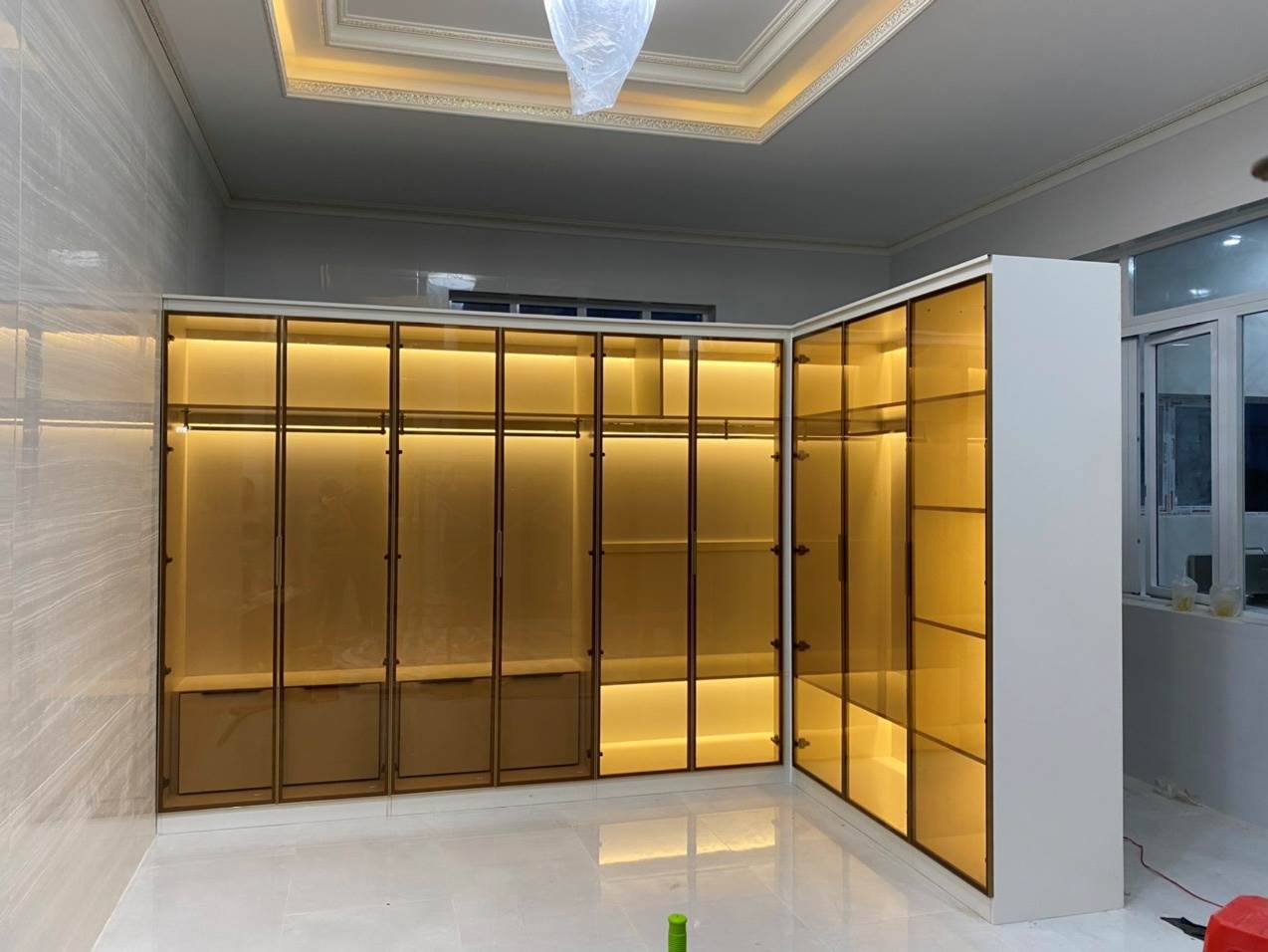 Tủ Quần Áo Nhôm Hợp Kim Cánh Kính