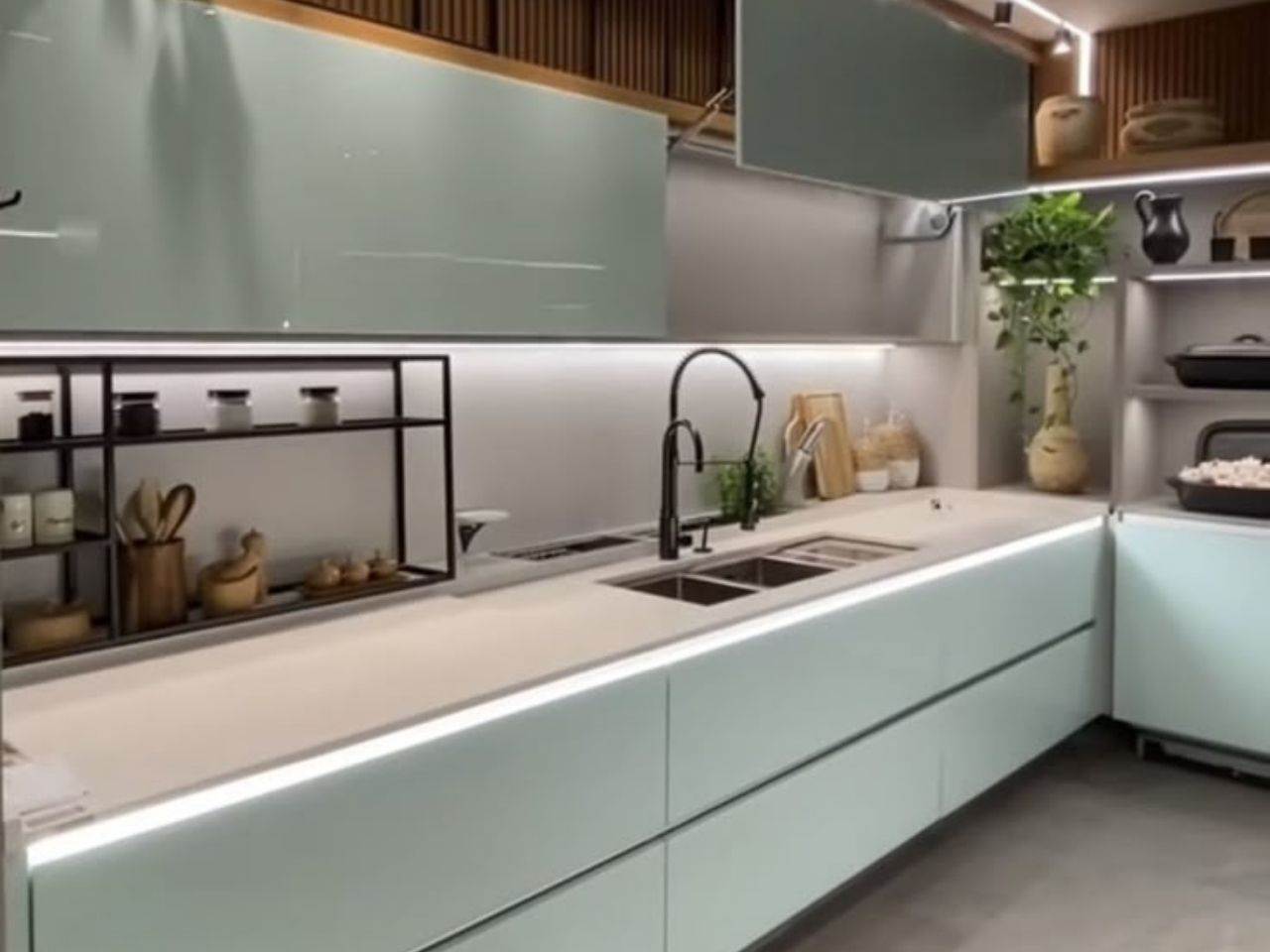 tủ bếp nhựa cao cấp