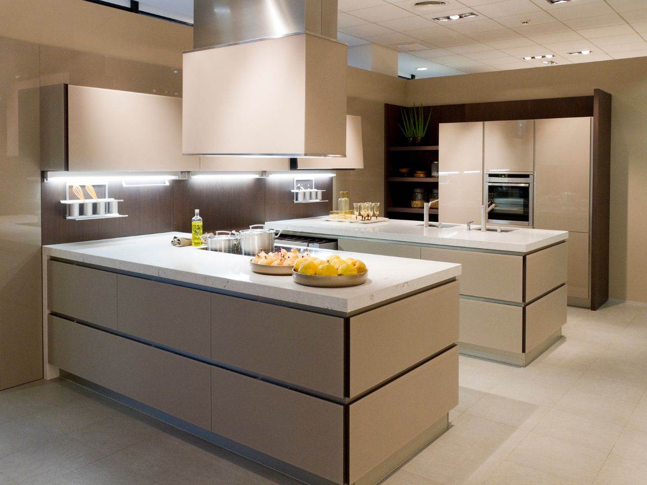 Tủ Bếp Picomat Phủ Laminate