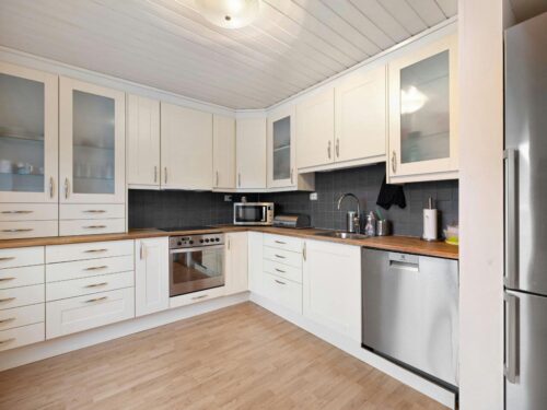 Tủ Bếp Inox Cánh Huỳnh Tân Cổ Điển