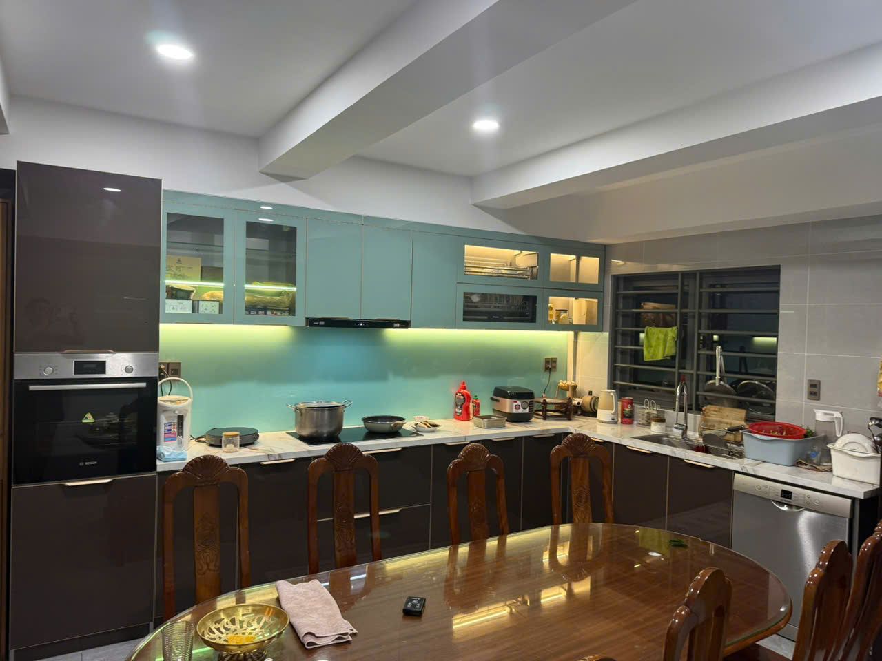 Tủ Bếp Inox Cao Cấp – Cánh Kính Mờ Chống Bám Vân Tay